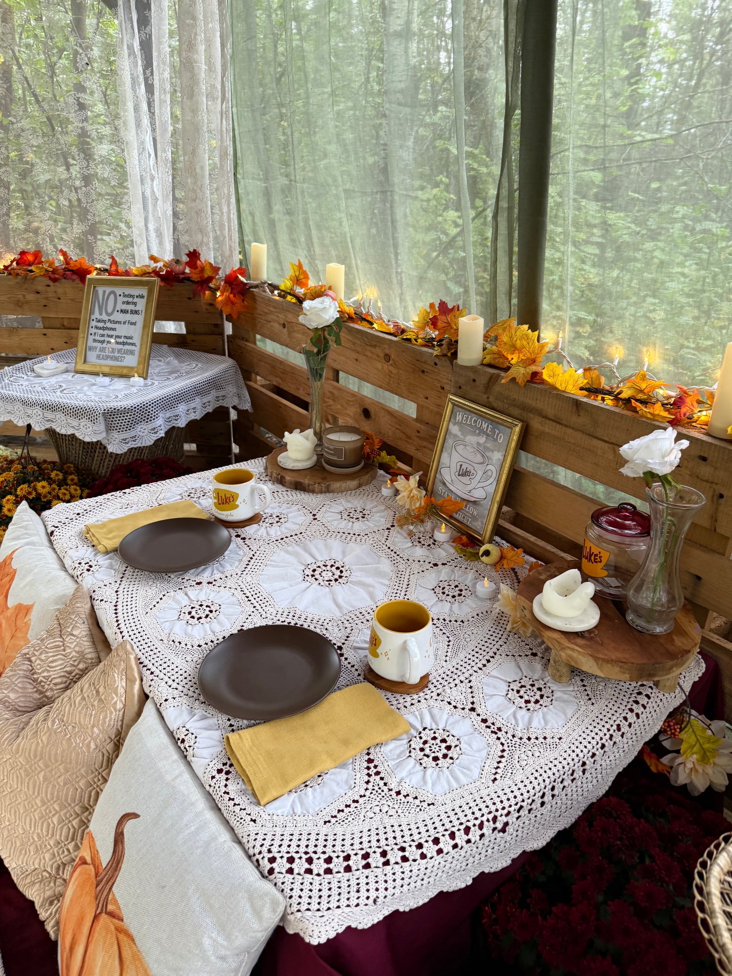 Gilmore Girls Fall Picnic