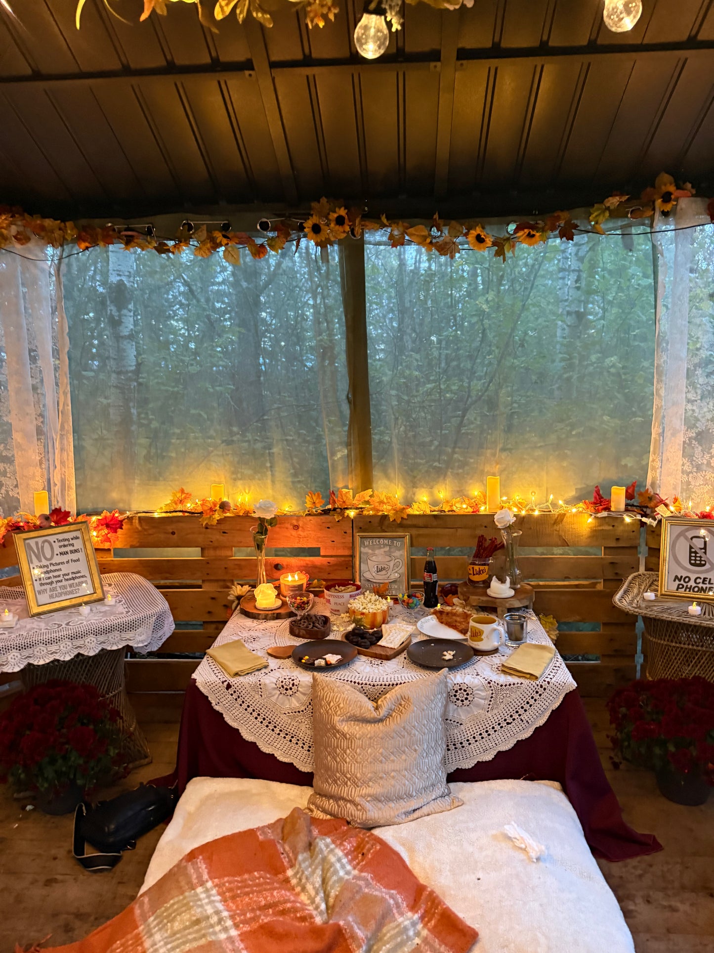 Gilmore Girls Fall Picnic