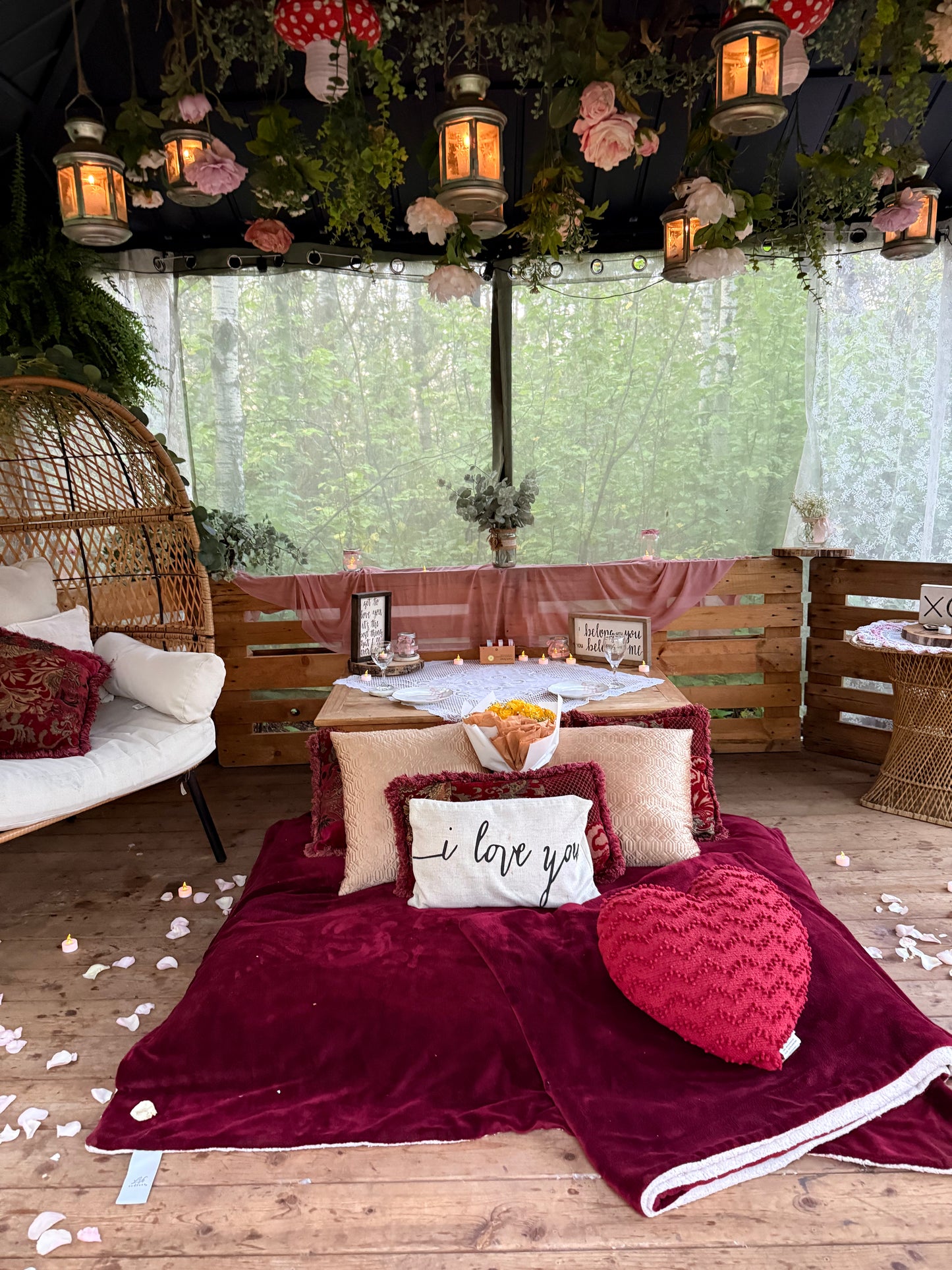 Romantic Picnic For Two