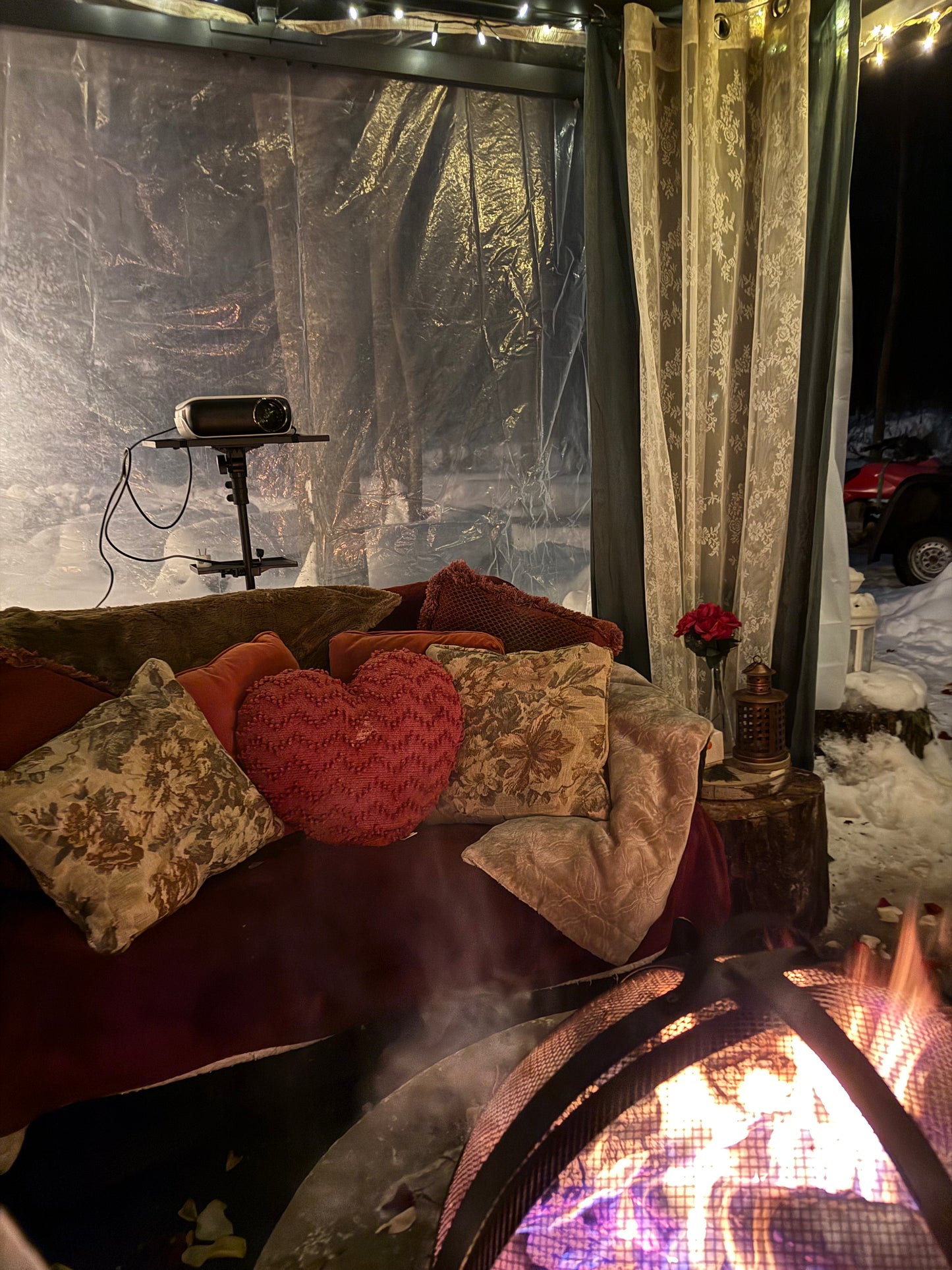 The Cozy Winter ROMANTIC MOVIE NIGHT Picnic for 2